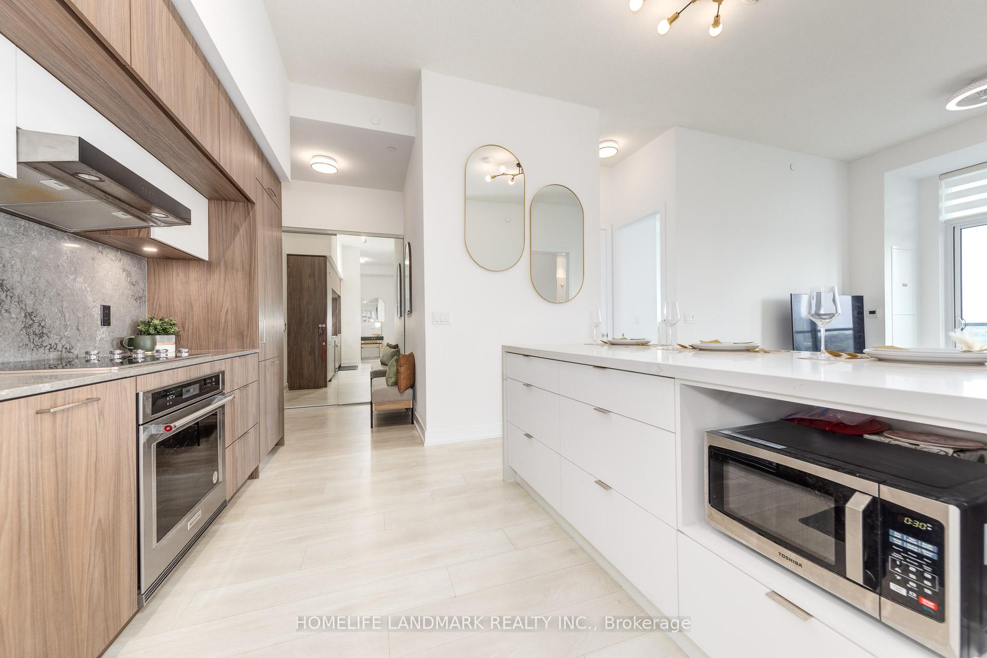 3 Bedrooms Condo at 25 Adra Grado, Toronto For sale