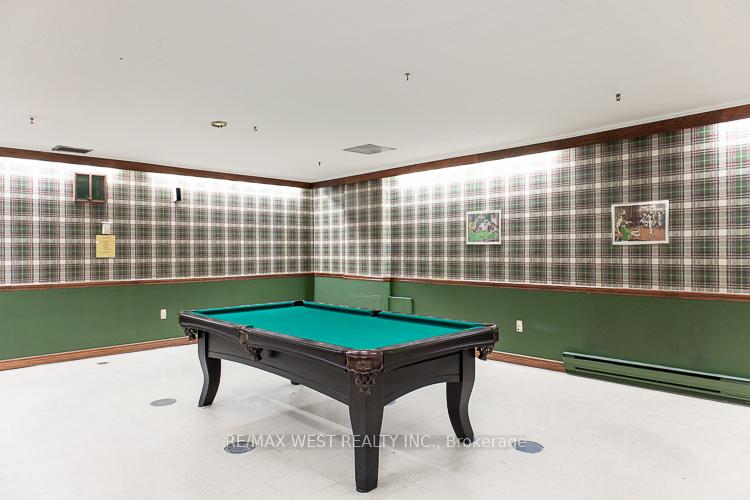 4 Bedrooms Condo at 61 Richview, Toronto For sale