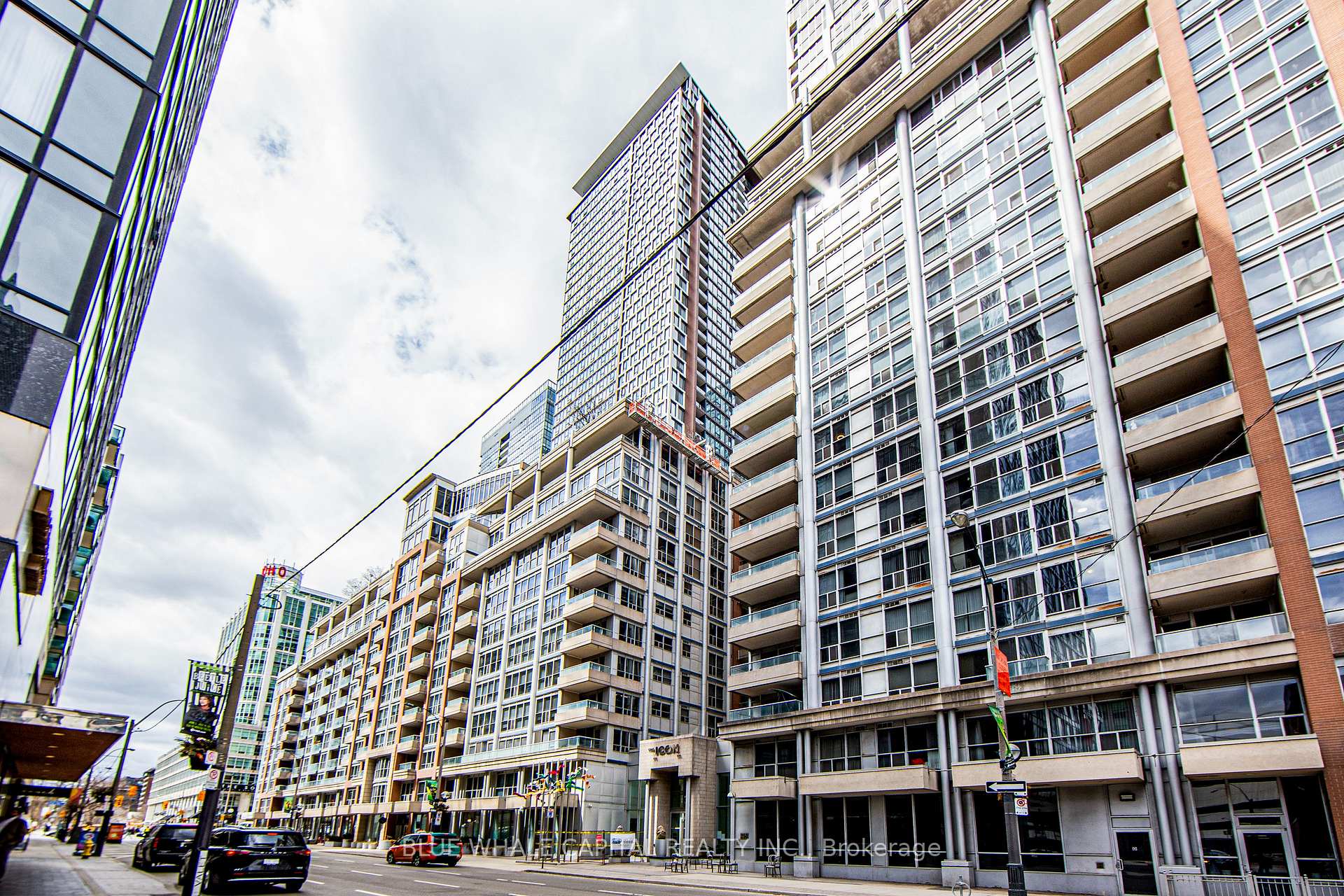 1 Bedroom Condo at 270 Wellington,  Toronto For sale
