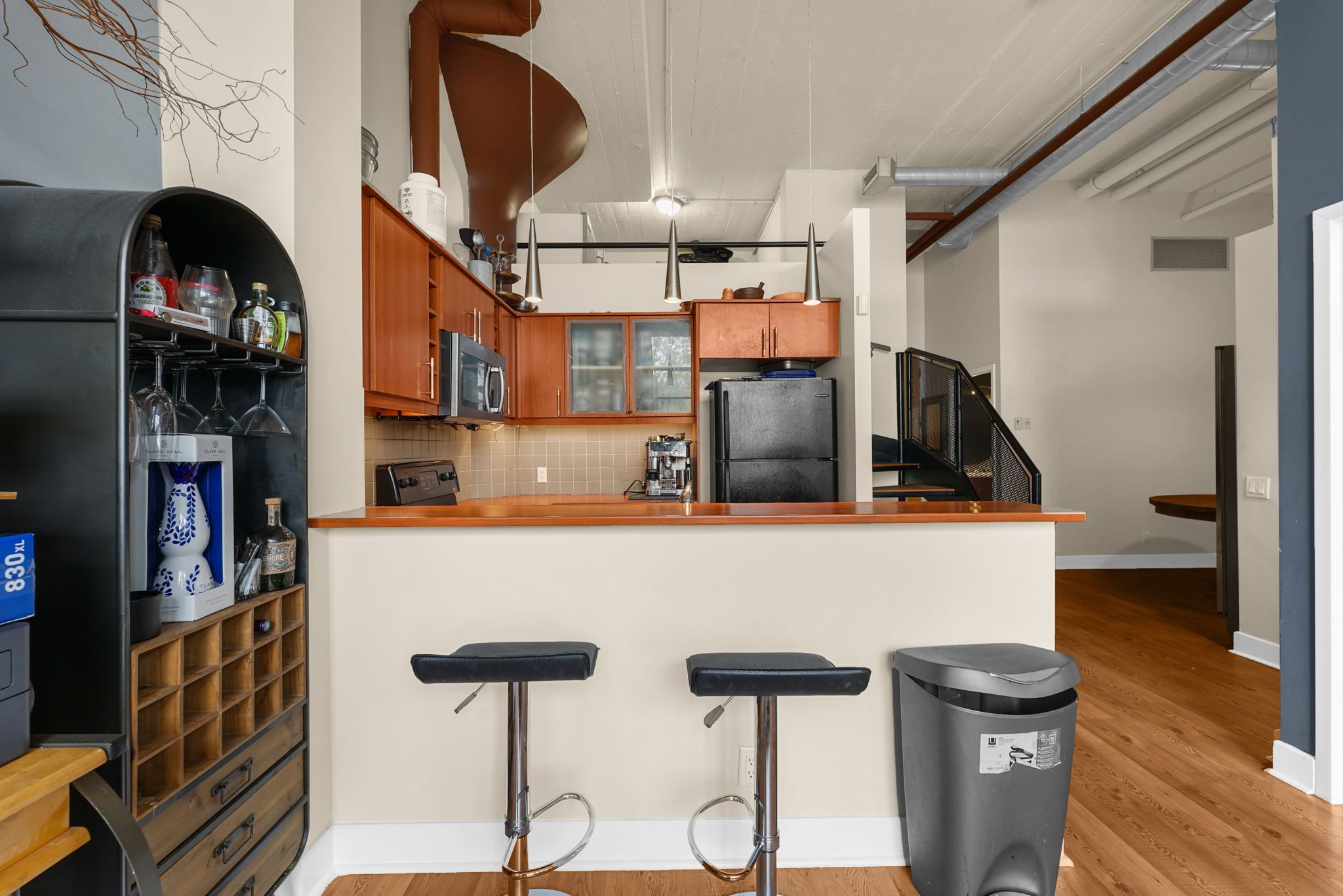1001 Roselawn Avenue 115