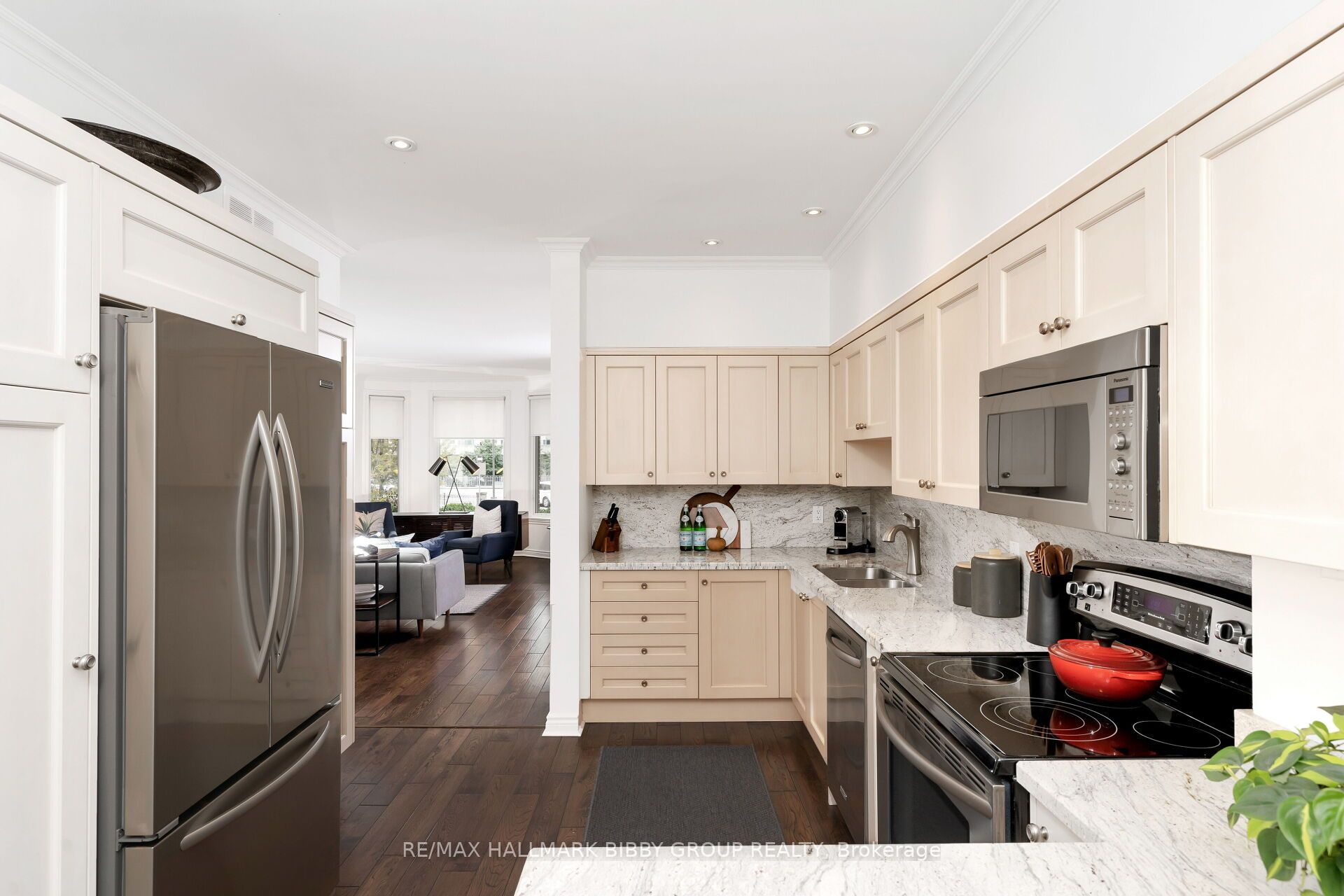 38 Earl Street, #1