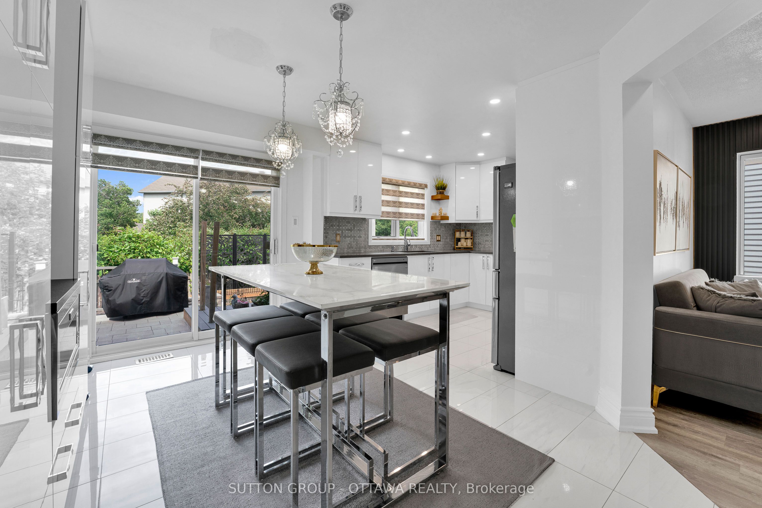 2163 Johnston Road
