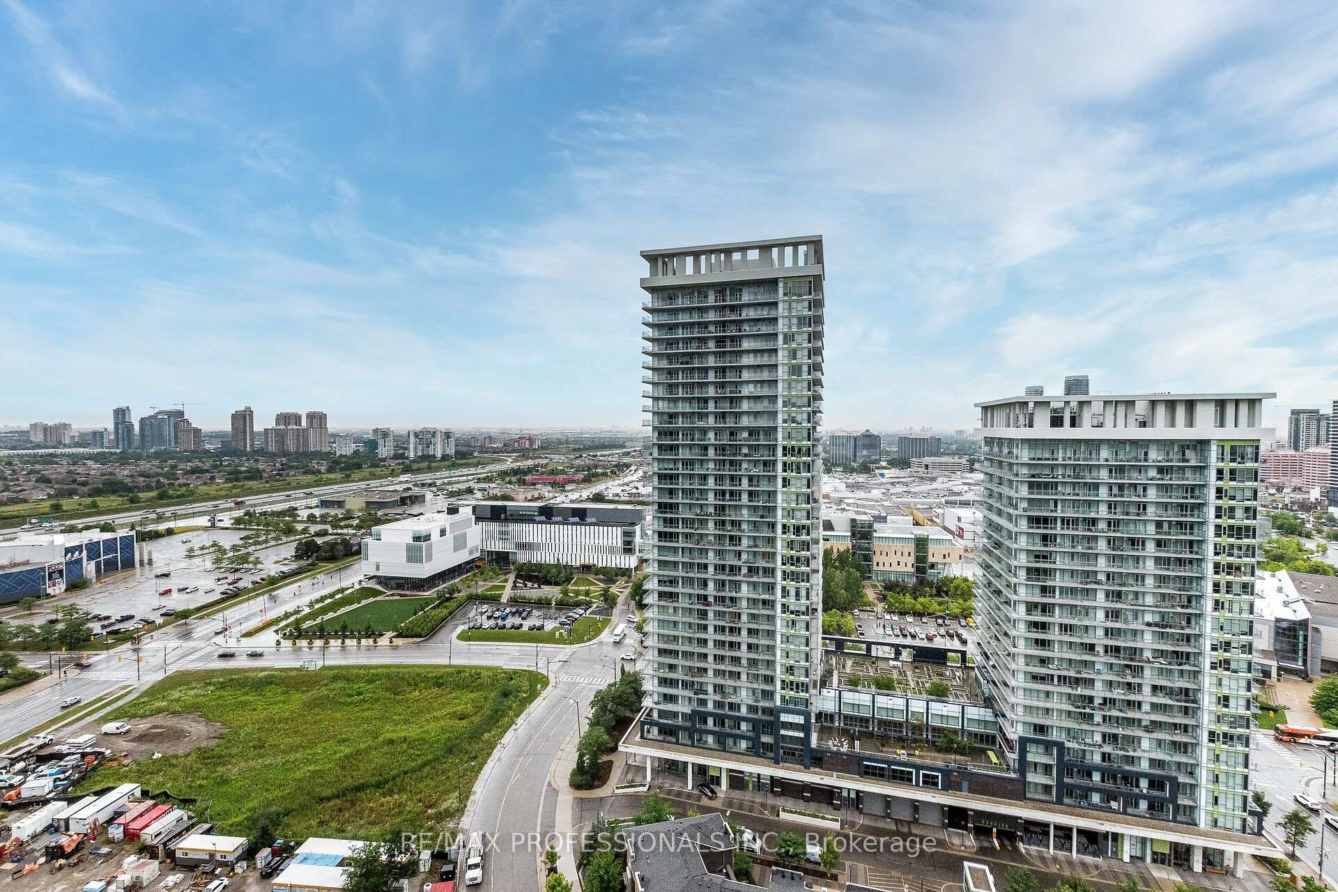#2302 – 385 Prince Of Wales Drive, Mississauga, ON L5B 0C6