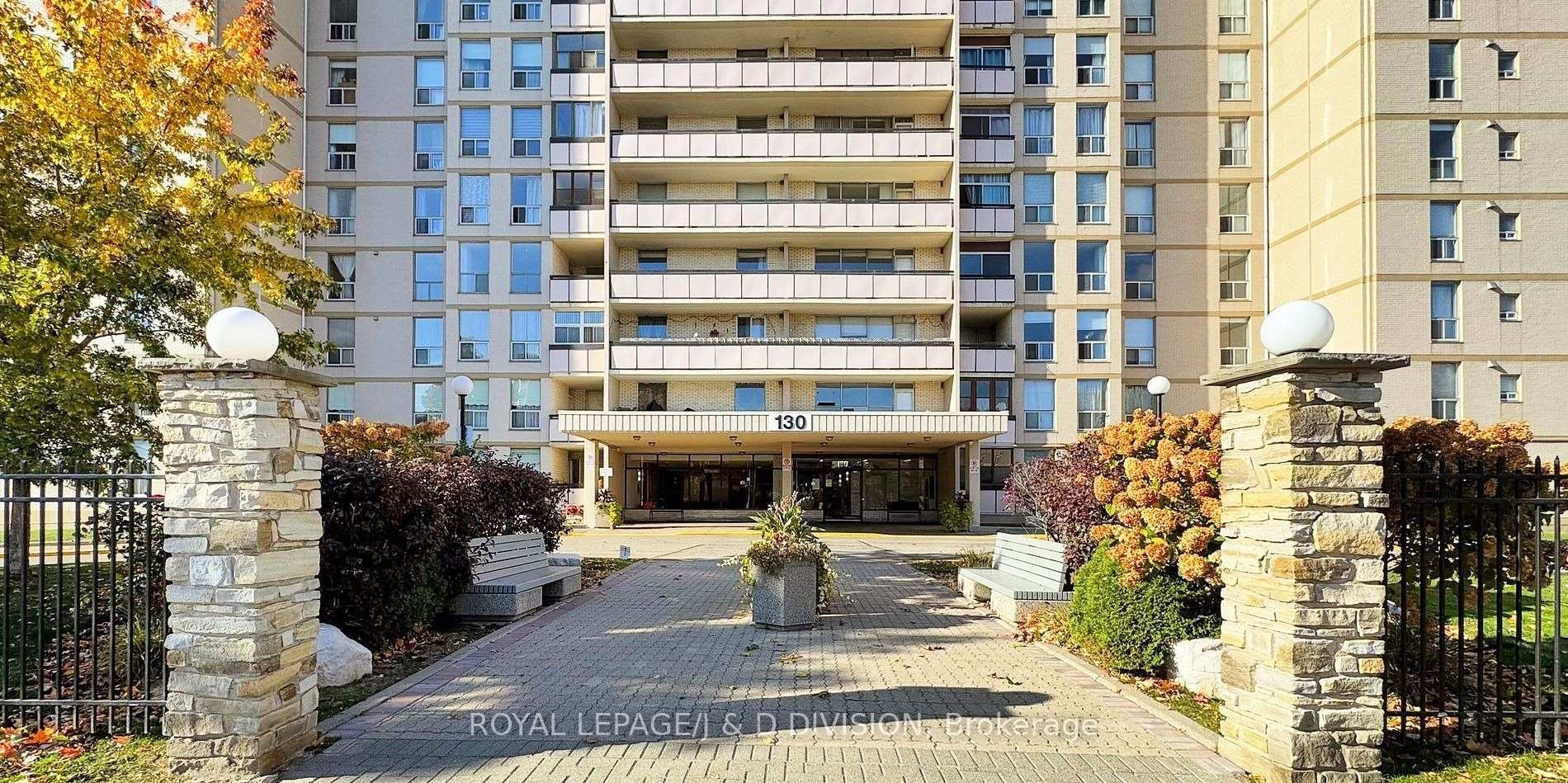 3 Bedrooms Condo at 130 Neptune, Toronto For sale