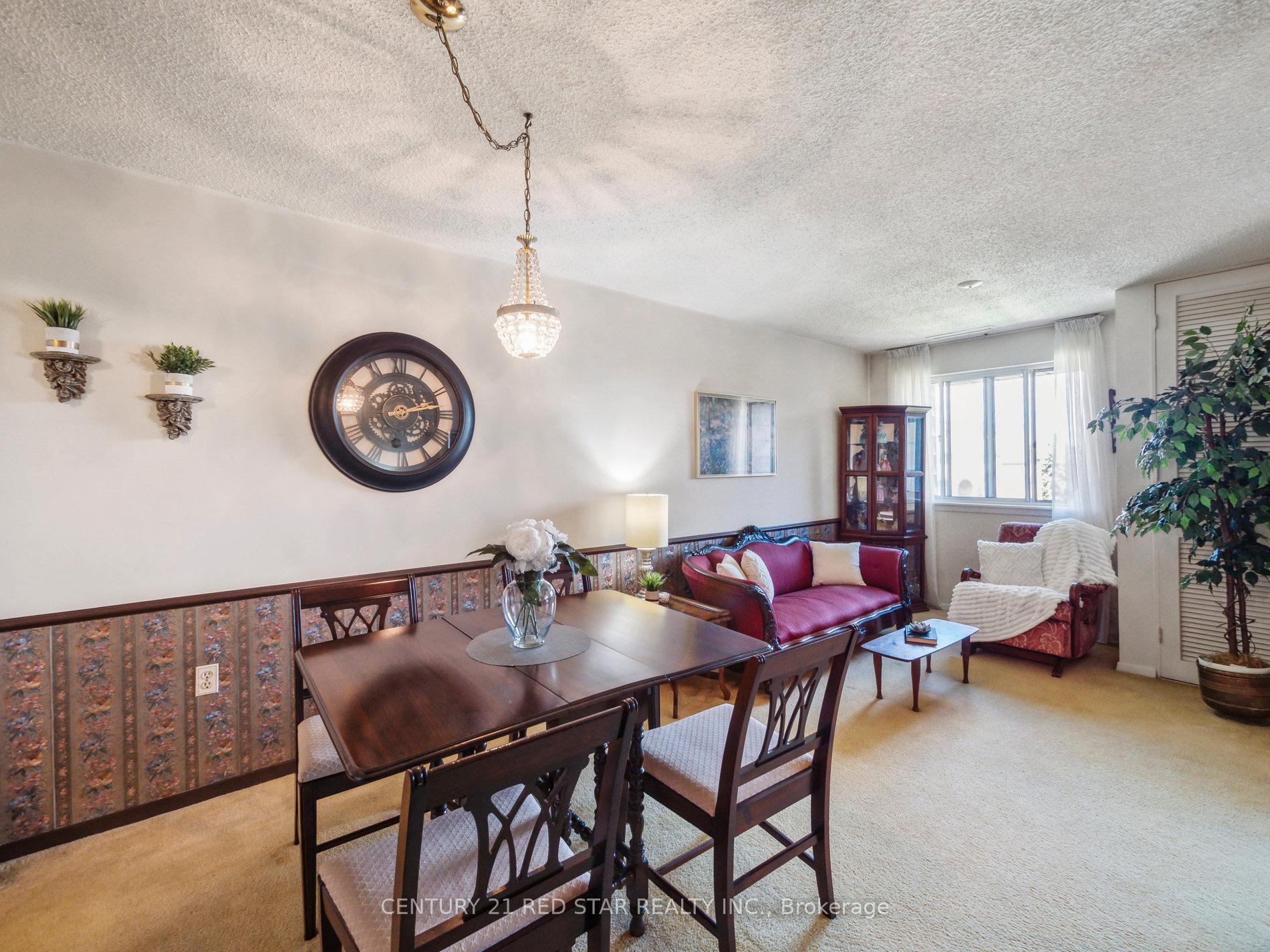 2 Bedrooms Condo at 4001 Don Mills, Toronto For sale