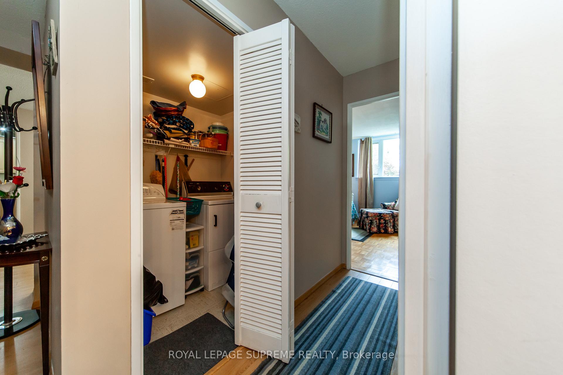 2 Bedrooms Condo at 270 Scarlett, Toronto For sale