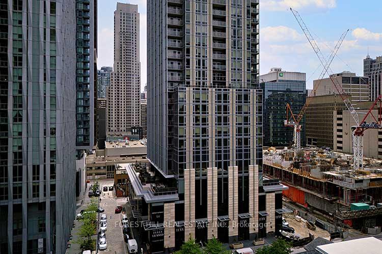 2 Bedrooms Condo at 11 Yorkville, Toronto For sale