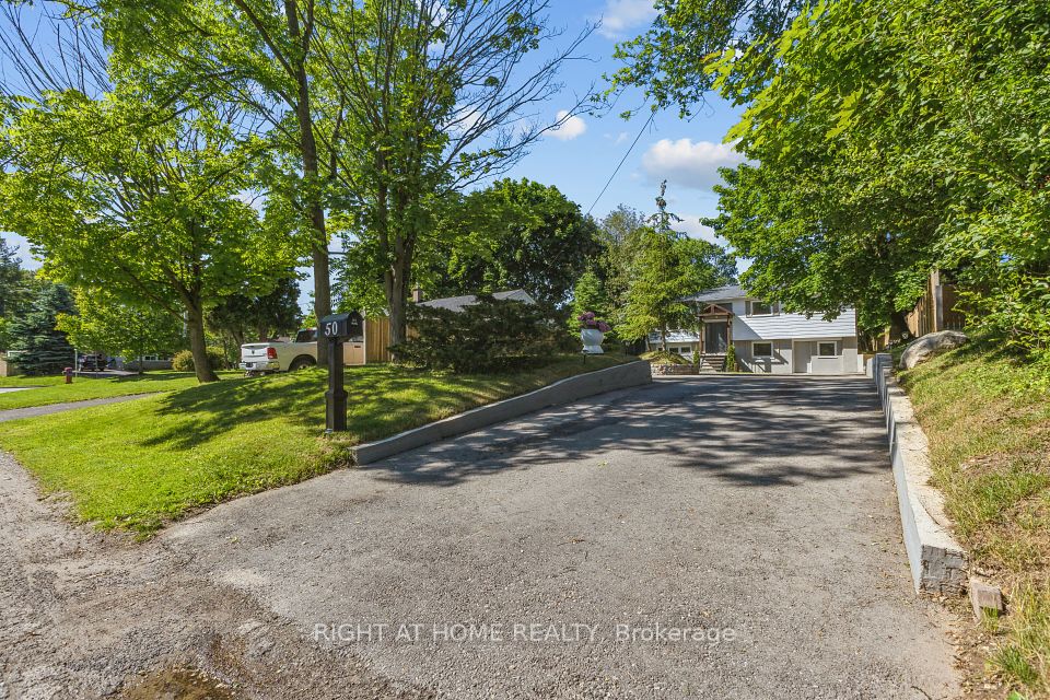 50 Bythia Street, Orangeville, ON L9W 2S3