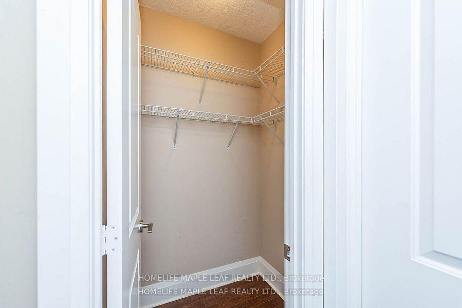 2 Bedrooms Condo at 100 Harrison Garden, Toronto For sale