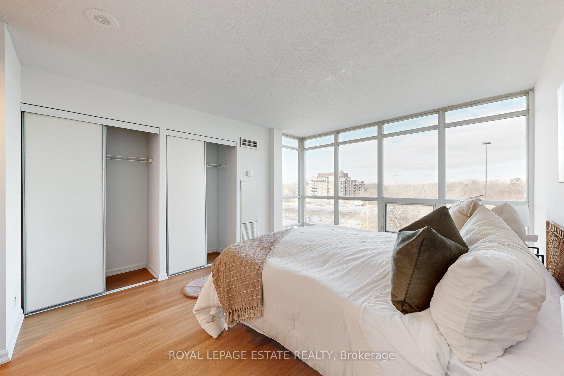 2 Bedrooms Condo at 185 Legion,  Toronto For sale