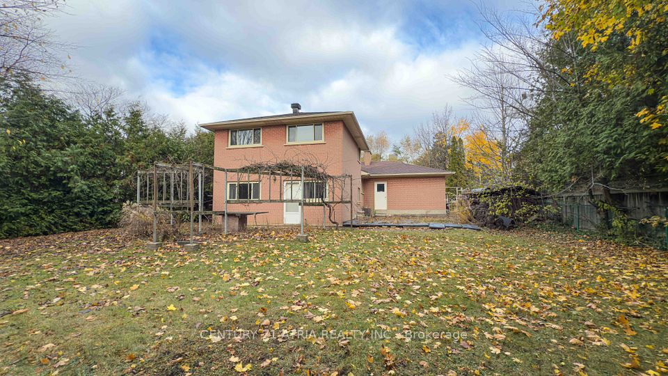 33 Hopperton Drive, Toronto, ON M2L 2S5