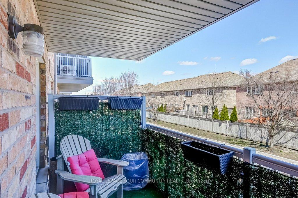 4 Bedrooms Condo at 651 Warden, Toronto For sale