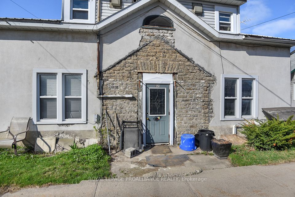 651 Edward Street, Prescott, ON K0E 1T0