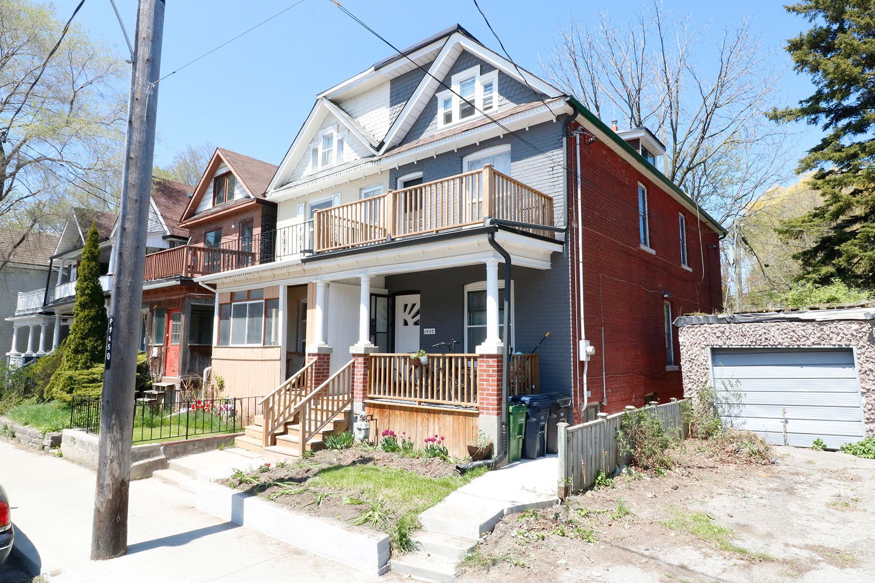1450 Dundas Street E Main