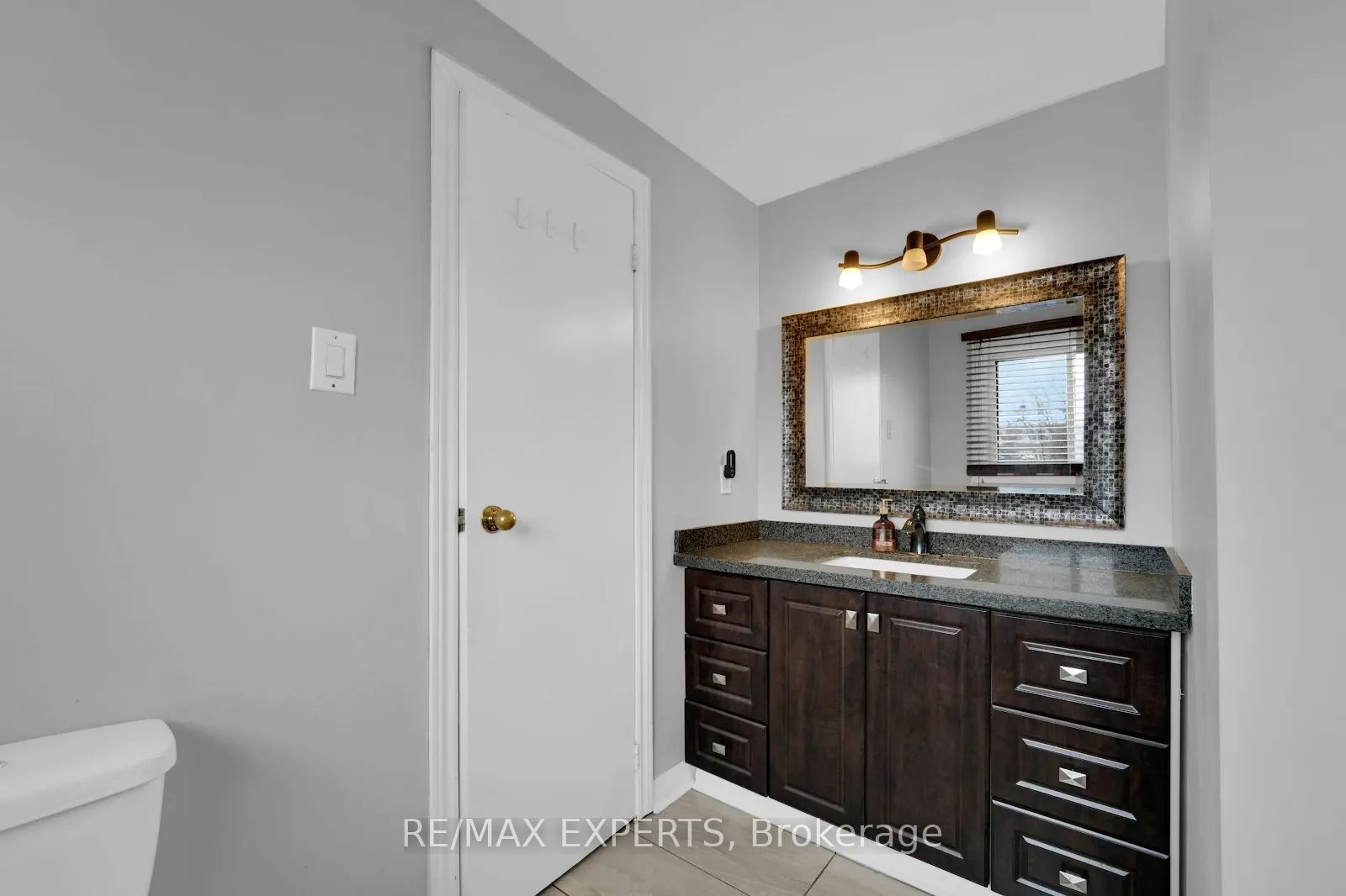 10 Cassander Crescent