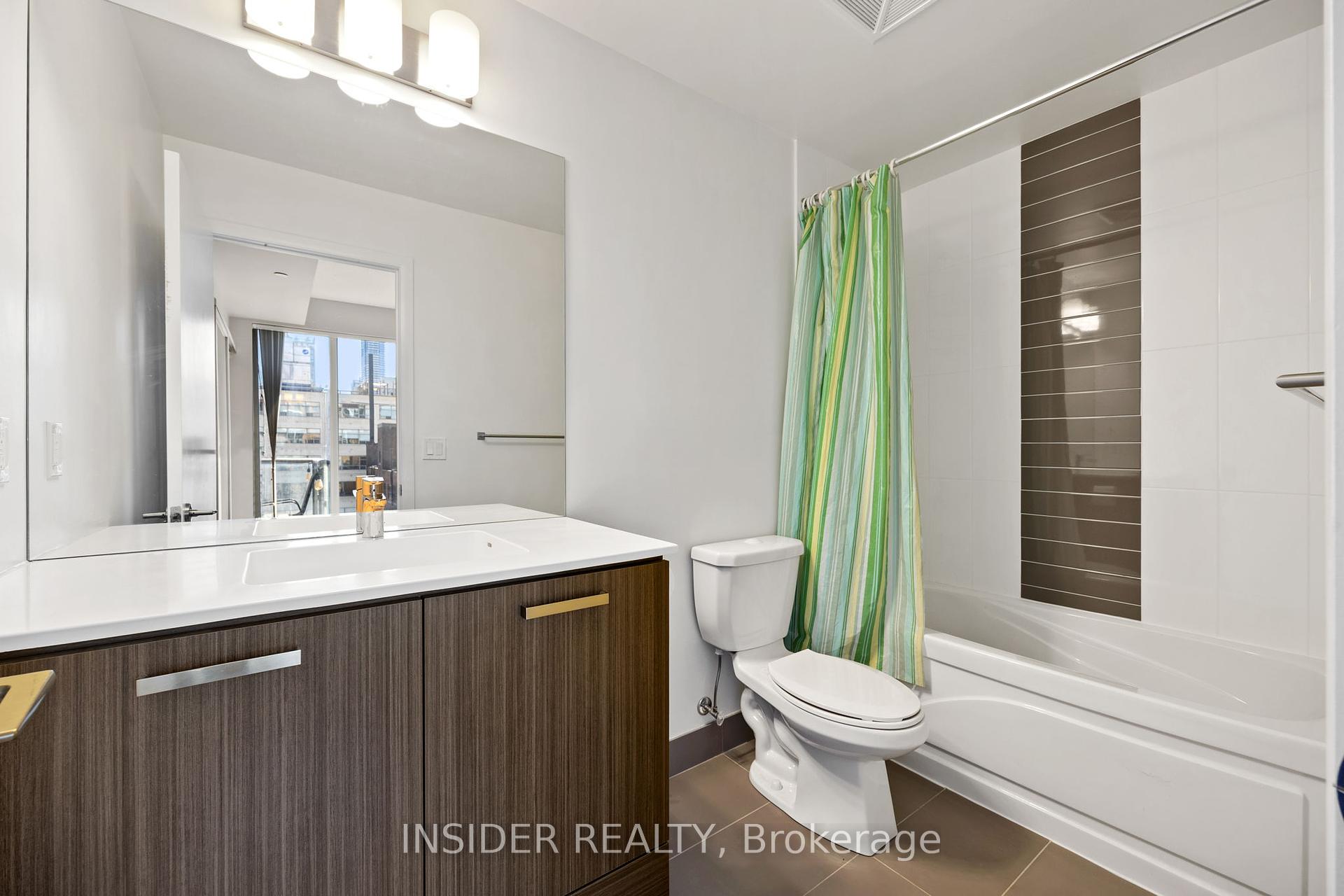2 Bedrooms Condo at 435 Richmond,  Toronto For sale