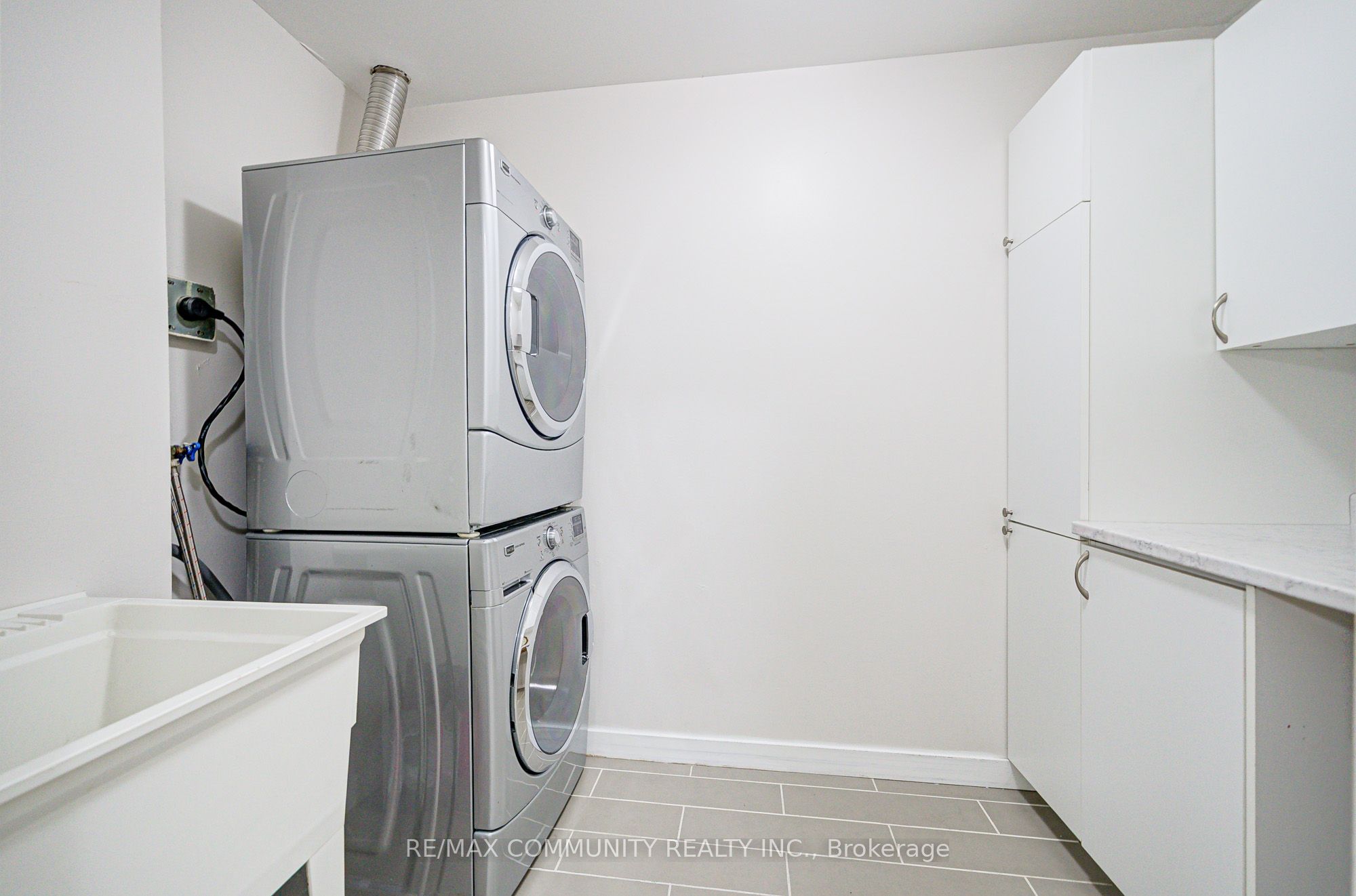 100 Mornelle Court, #1078
