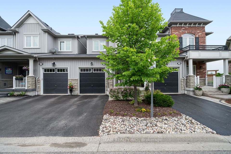 30 Lambdon Way