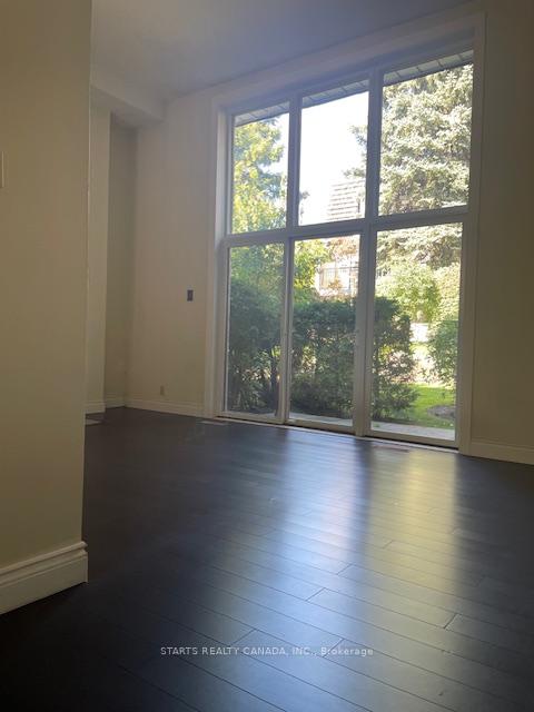 3 Bedrooms Condo at 91 Scenic Mill,  Toronto For sale