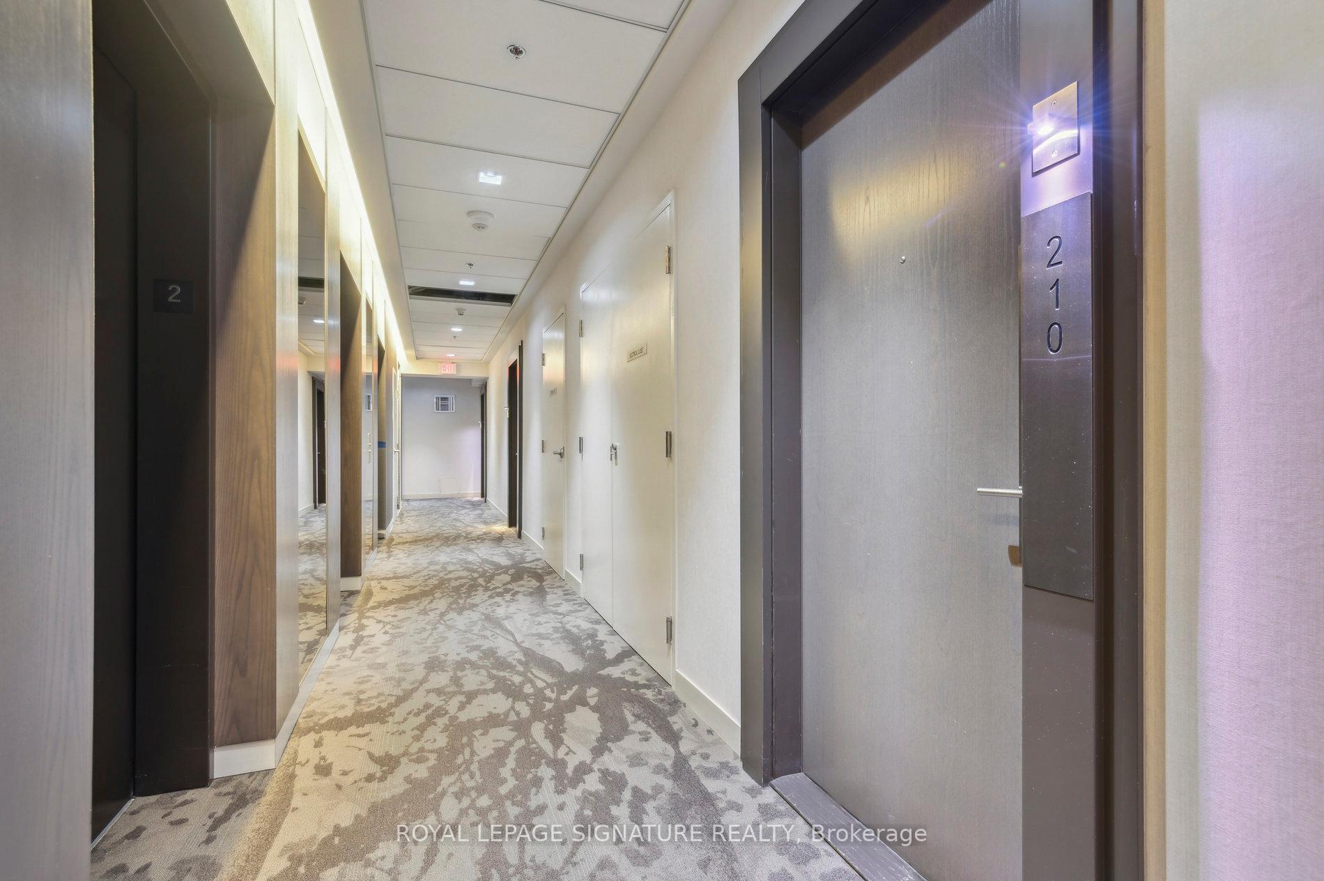 2 Bedrooms Condo at 88 Scott, Toronto For sale