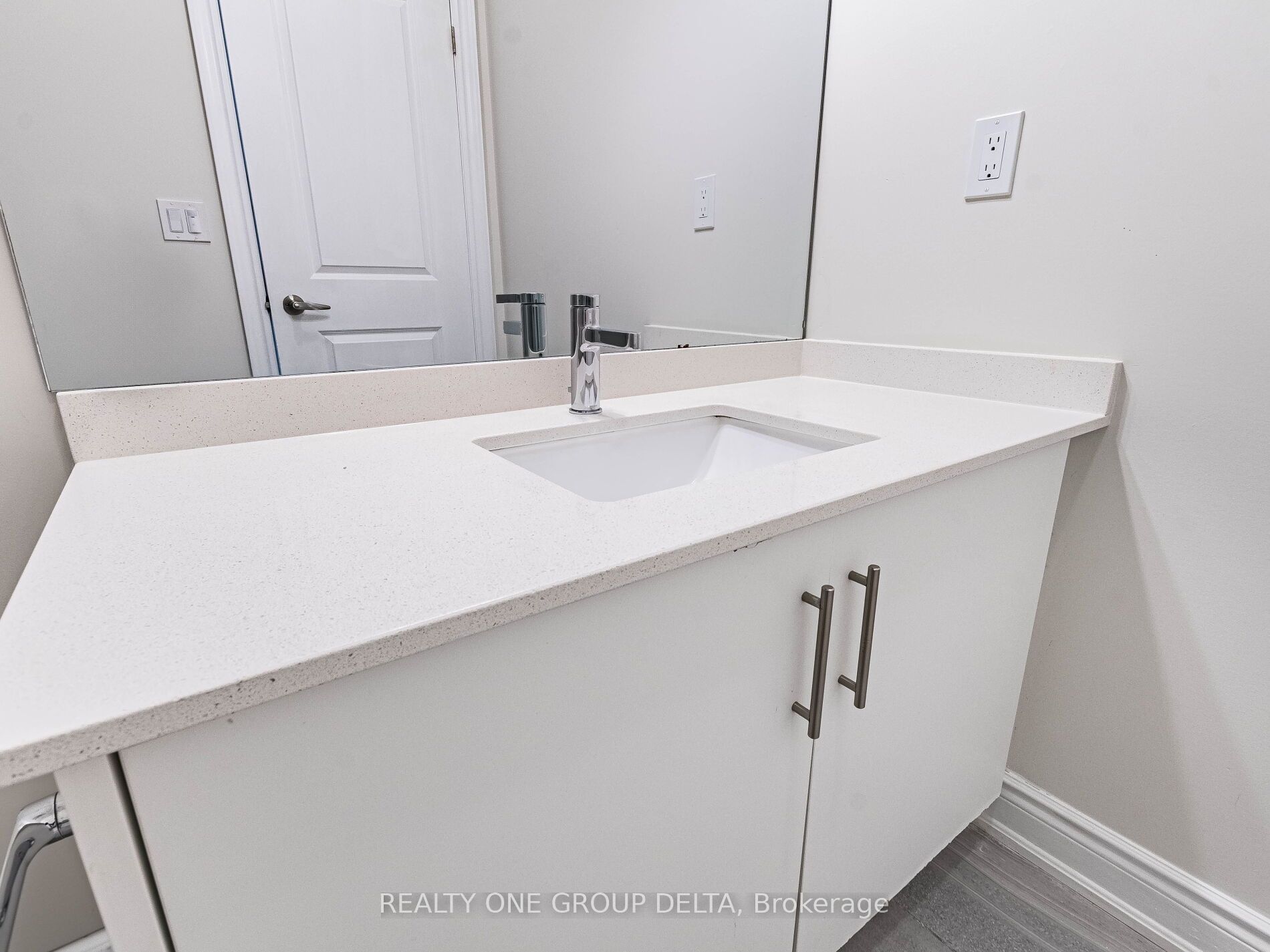 6 Quinton Ridge, #.