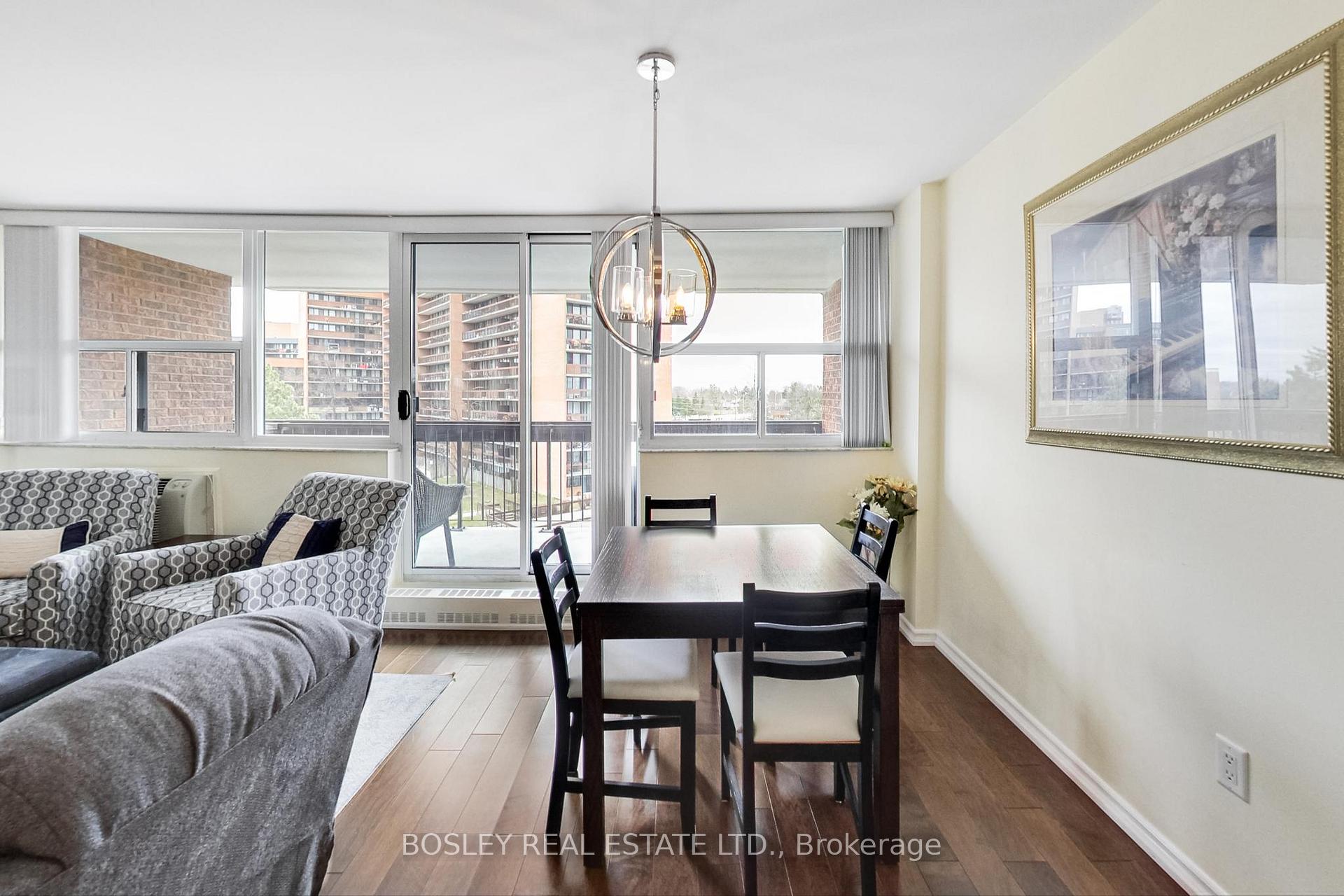 2 Bedrooms Condo at 3501 Glen Erin,  Mississauga For sale