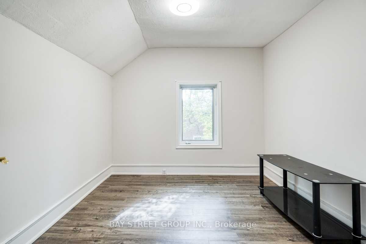 115 Crosby Avenue