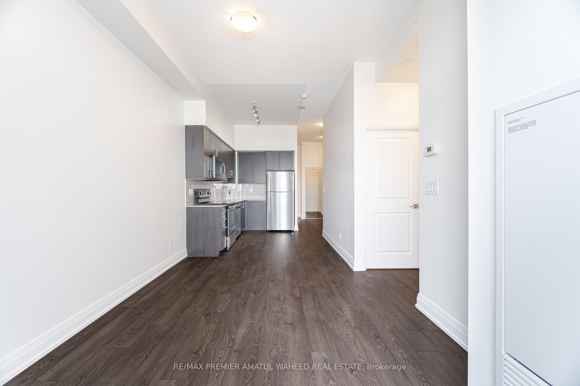 2 Bedrooms Condo at 3600 Highway 7, Vaughan For sale