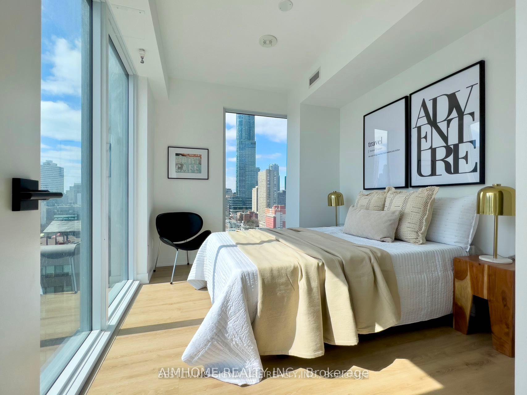 2 Bedrooms Condo at 319 Jarvis, Toronto For sale