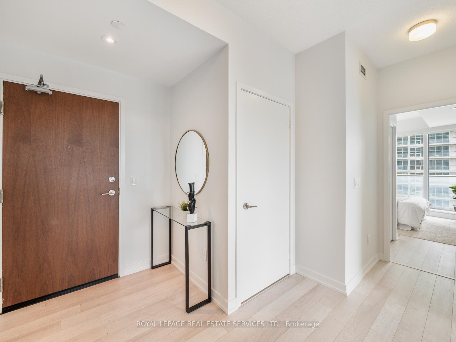 2 Bedrooms Condo at 115 McMahon, Toronto For sale