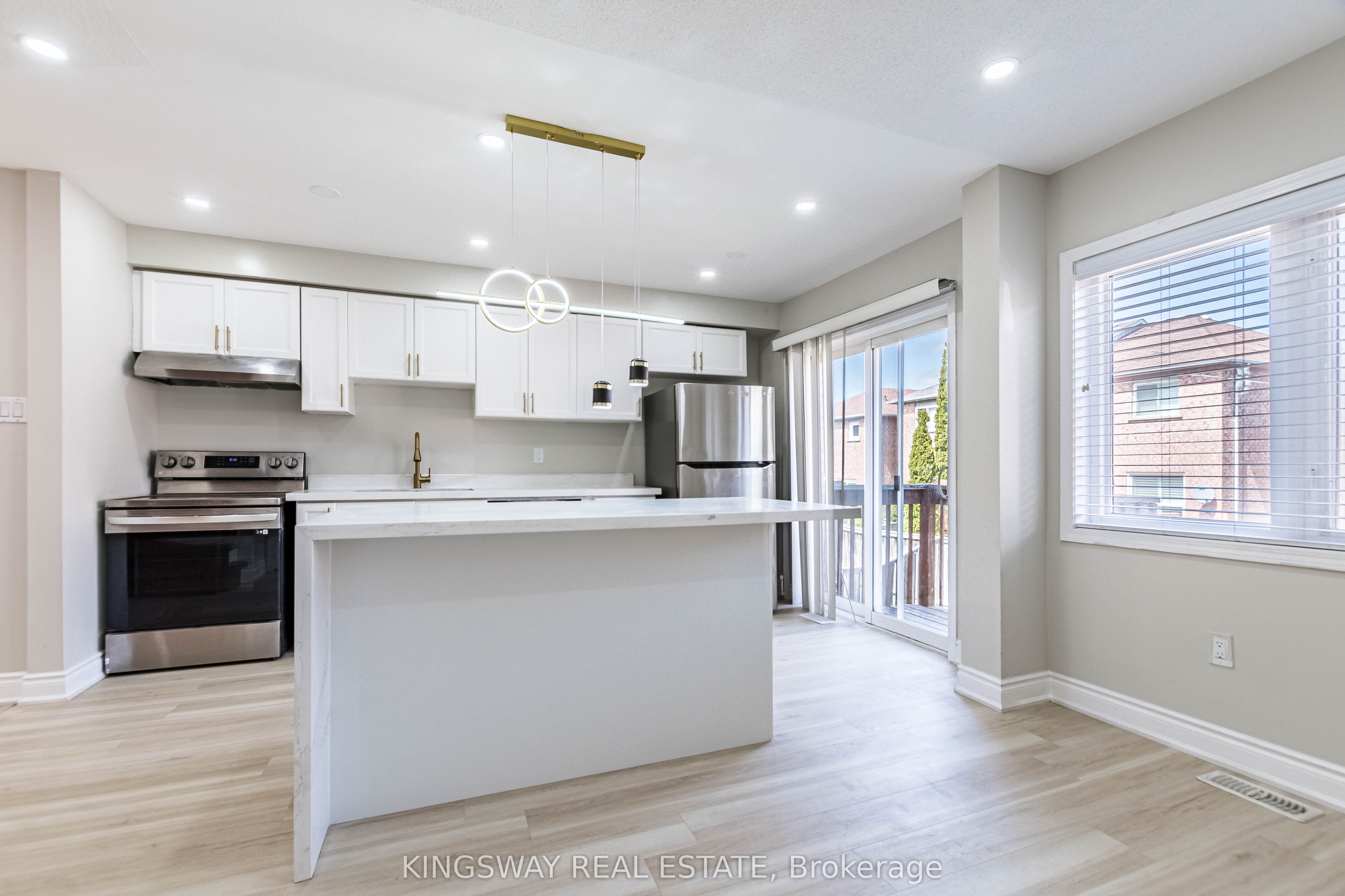 5821 Tiz Road, Mississauga Hurontario