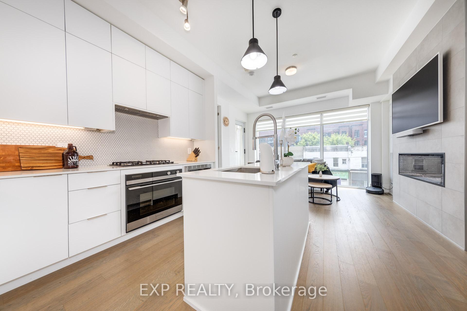 2 Bedrooms Condo at 495 Logan, Toronto For sale