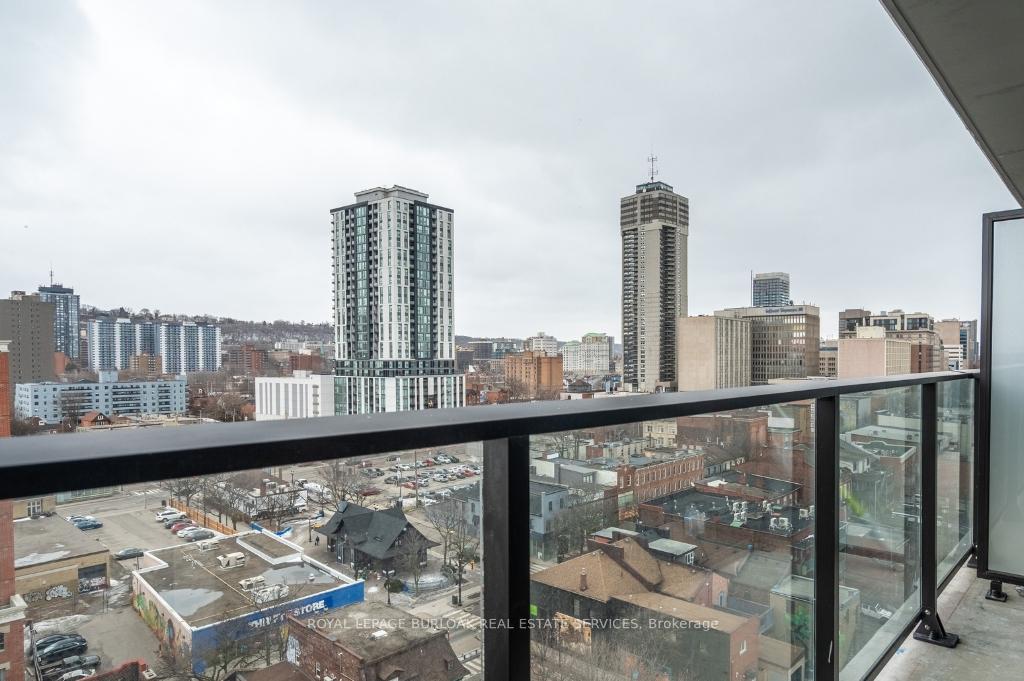 1 Bedroom Condo at 1 Jarvis, Hamilton For sale