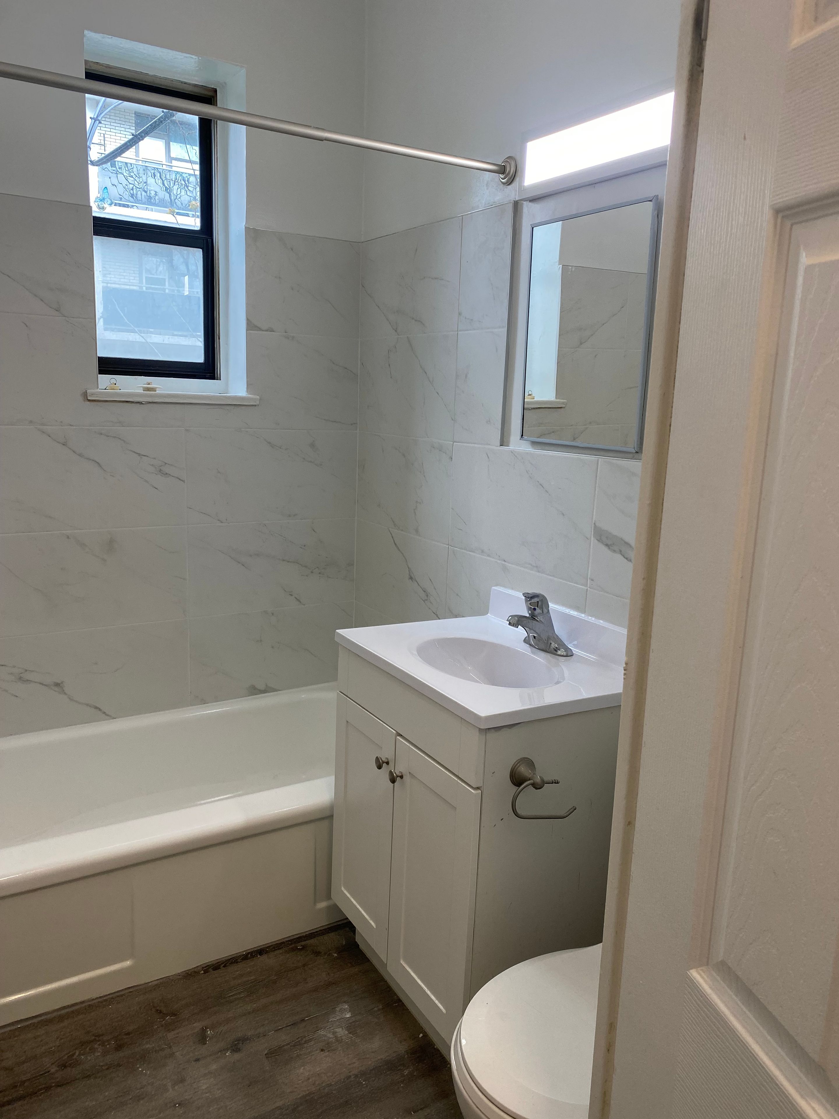 1582 Bathurst Street 104