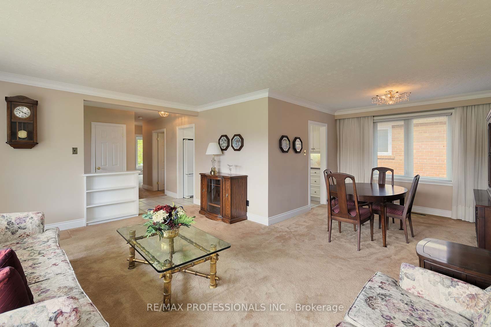 14 Baskerville Crescent