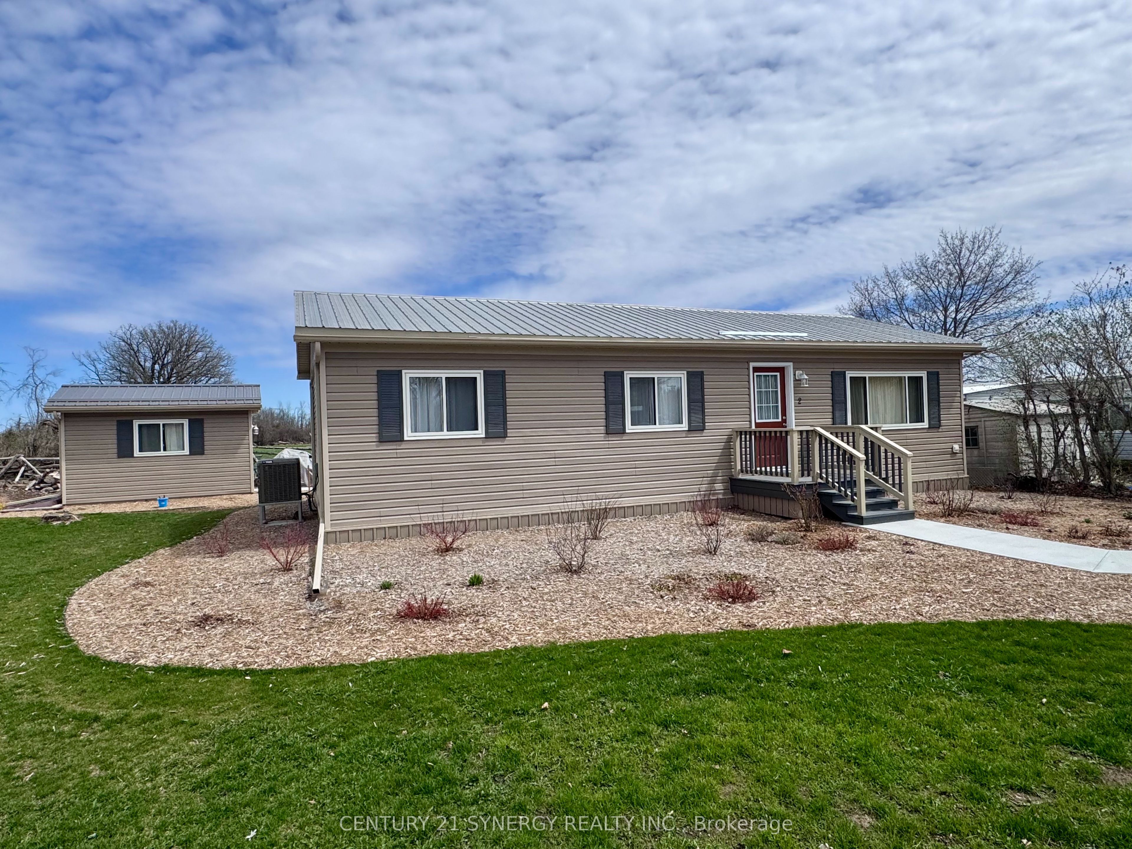 2 KAVANAGH Drive, Rideau Lakes, ON K7A 0J4