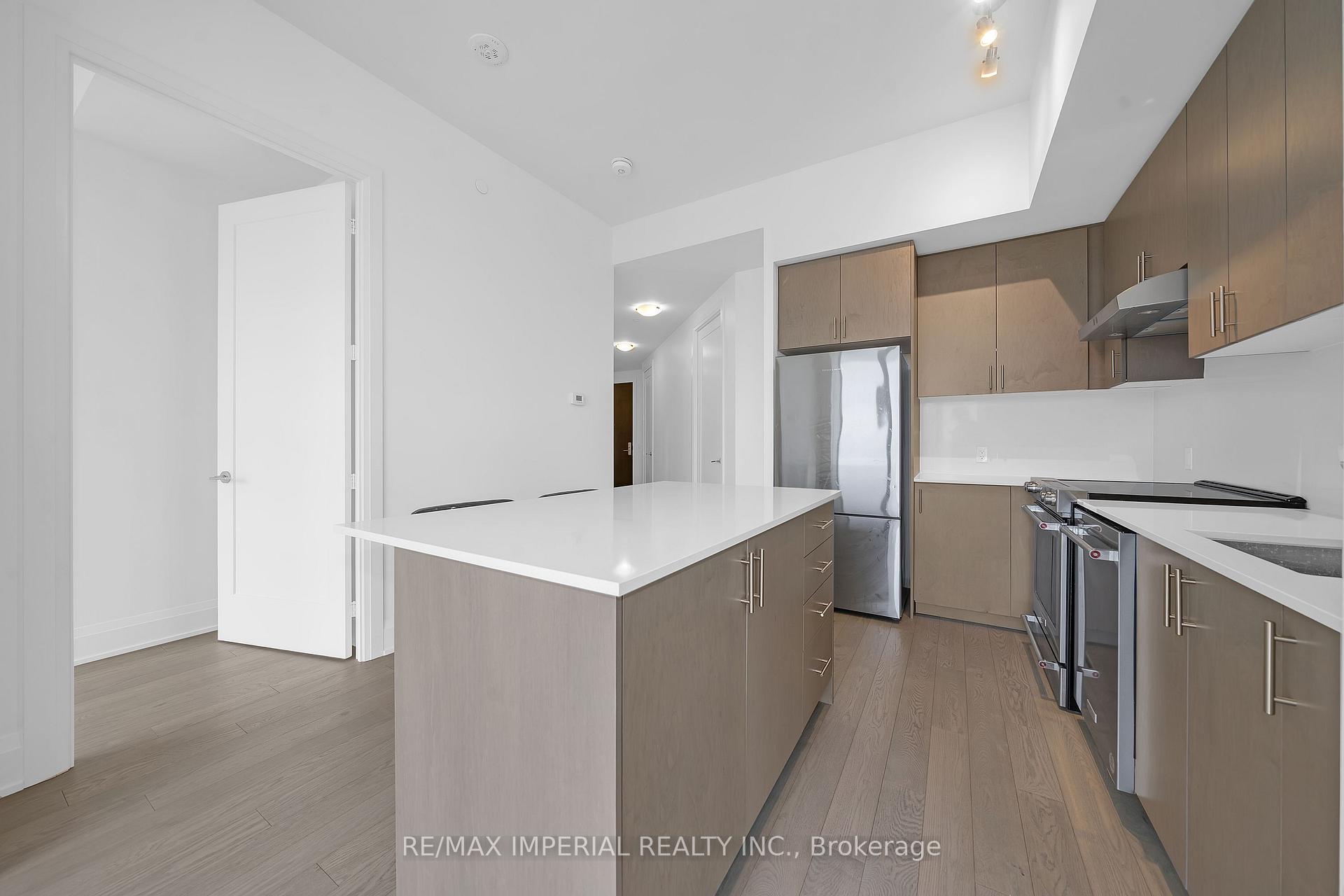 2 Bedrooms Condo at 9000 Jane,  Vaughan For sale