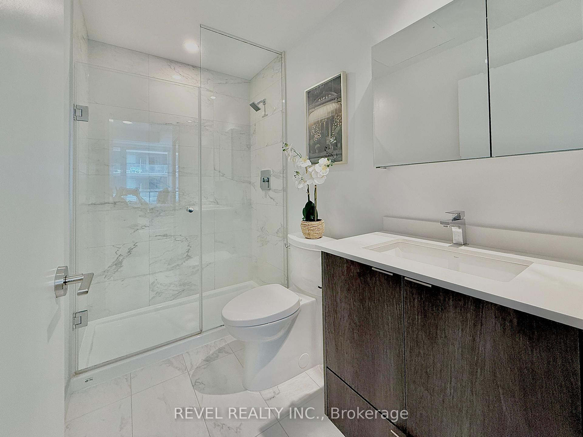 3 Bedrooms Condo at 1928 Lake Shore, Toronto For sale