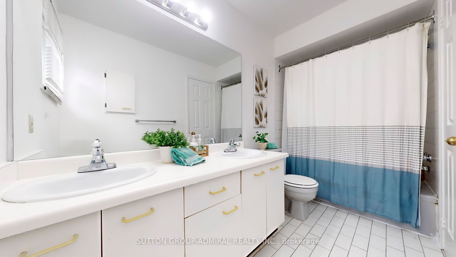 27 Thornbury Circle
