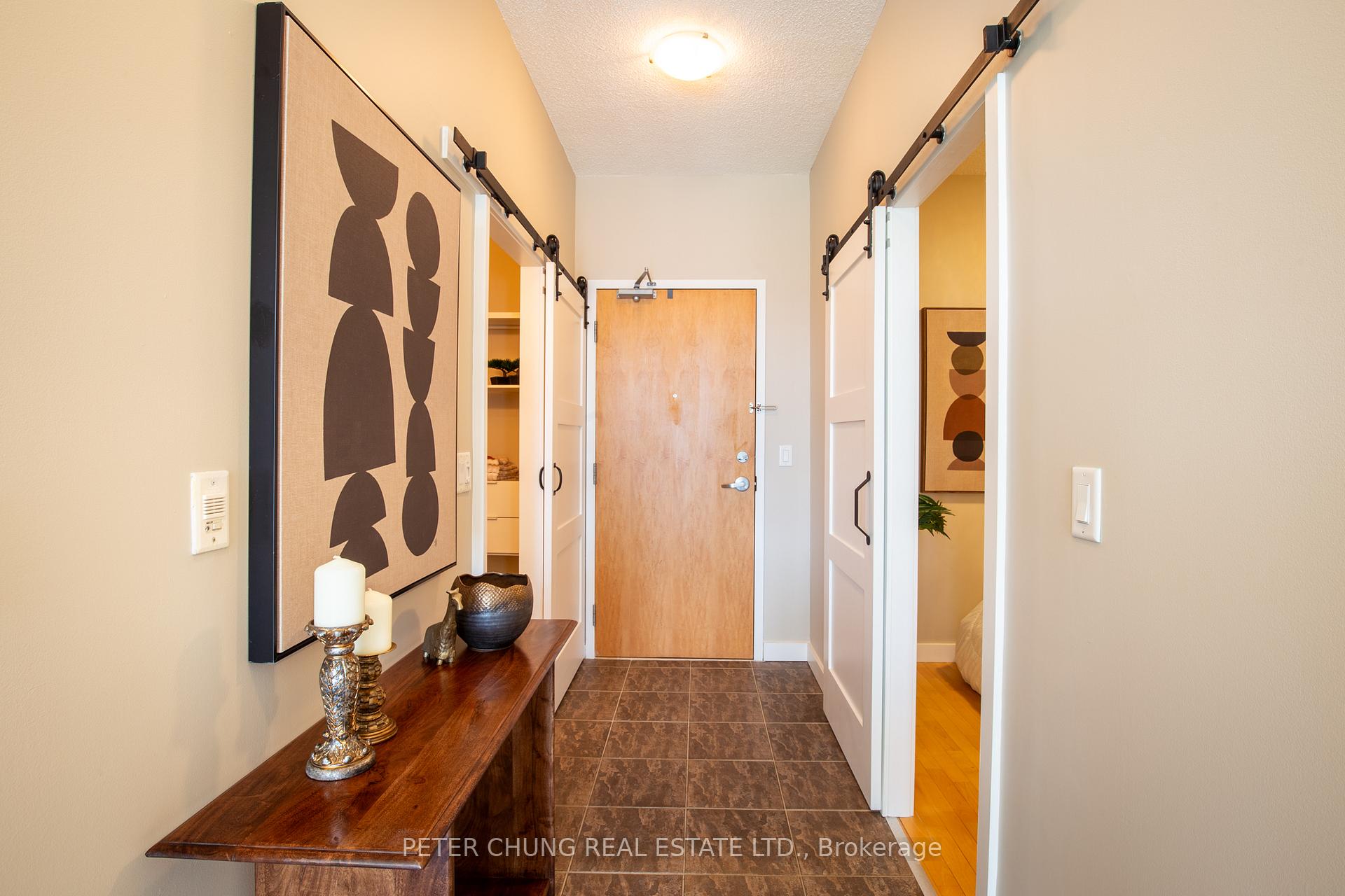 2 Bedrooms Condo at 601 Kingston,  Toronto For sale