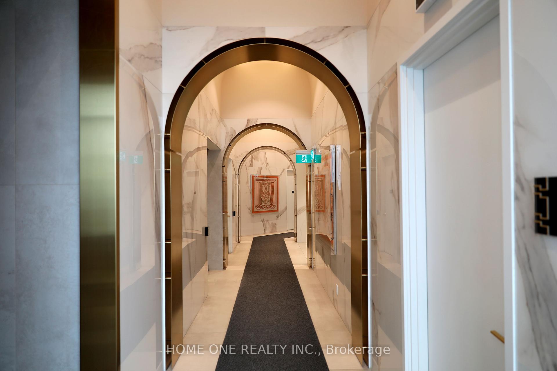 2 Bedrooms Condo at 1000 Portage,  Vaughan For sale