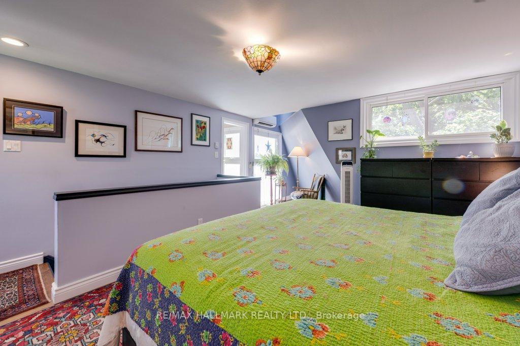 2 Bedrooms Condo at 2366 Queen, Toronto For sale