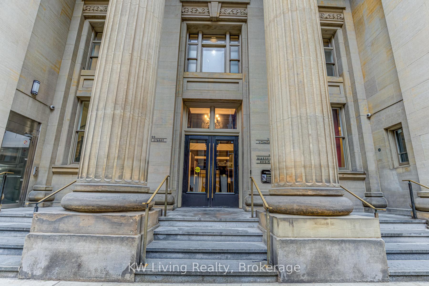 1 Bedroom Condo at 197 Yonge, Toronto For sale
