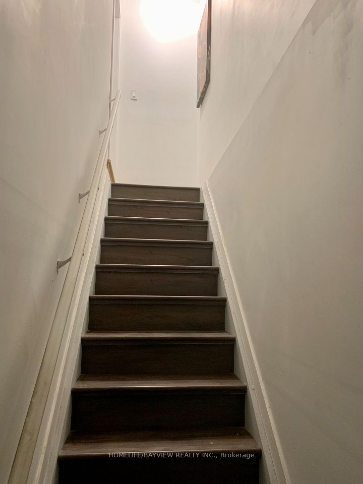 221 Harding Park