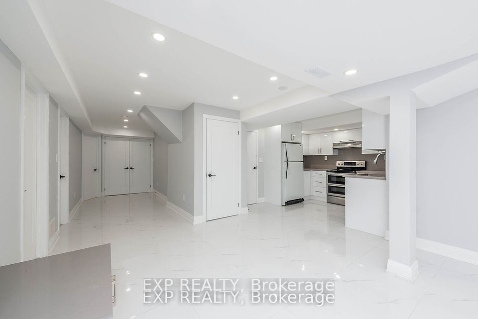 1575 Seguin