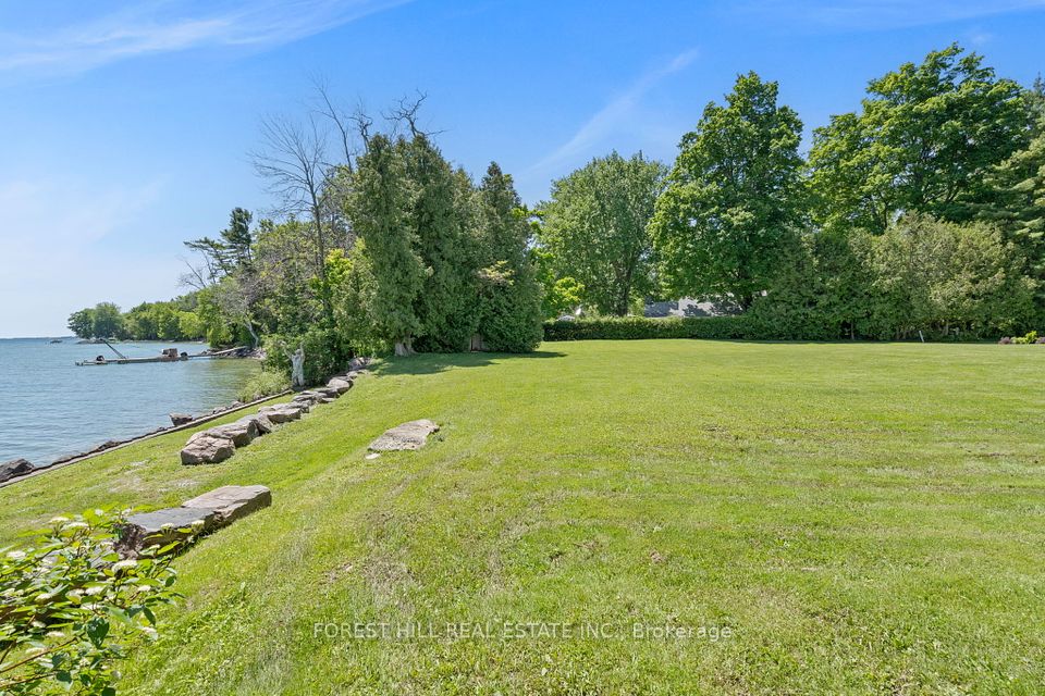 49 Sunnypoint Drive, Innisfil, ON L9S 2X4