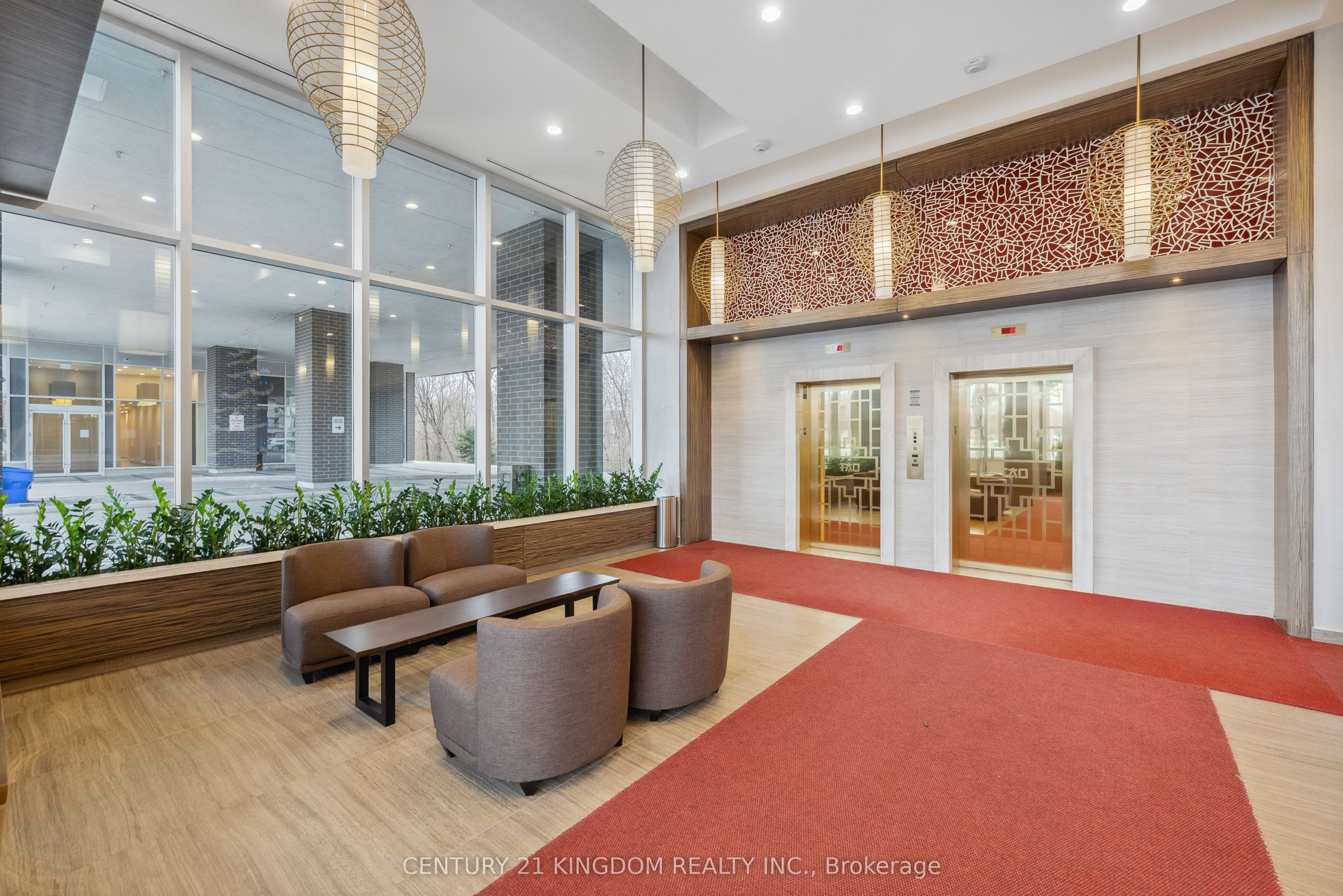 8763 bayview Avenue, #233
