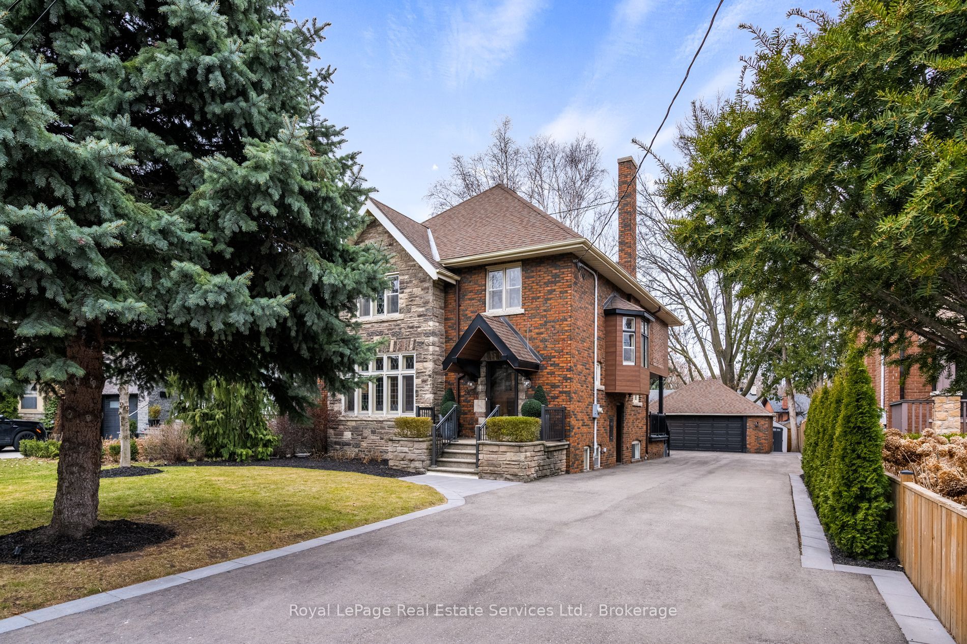 28 Thompson Avenue, Toronto, ON M8Z 3T3