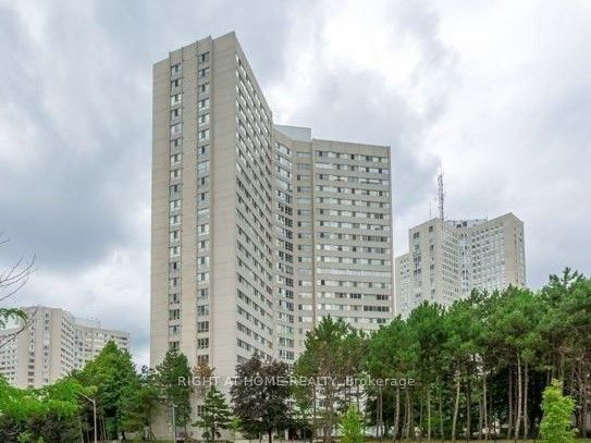 3700 Kaneff Crescent