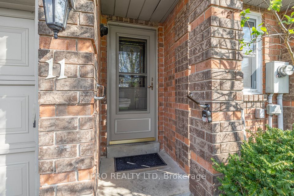 11 Alderbrook Place, Caledon, ON L7E 1V3